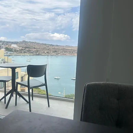 Delightful Sea View In St Pauls Bay * Сент-Полс-Бей